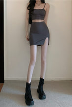 Carregar imagem no visualizador da galeria, Western-style Knitted Two Piece Female Short Navel Sling Slit Bag Hip Skirt
